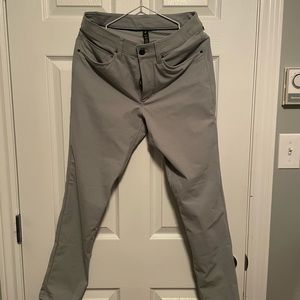 LuLulemon Men’s Pants. Size 28. 5 pockets. Worn once. Perfect condition. Grey.
